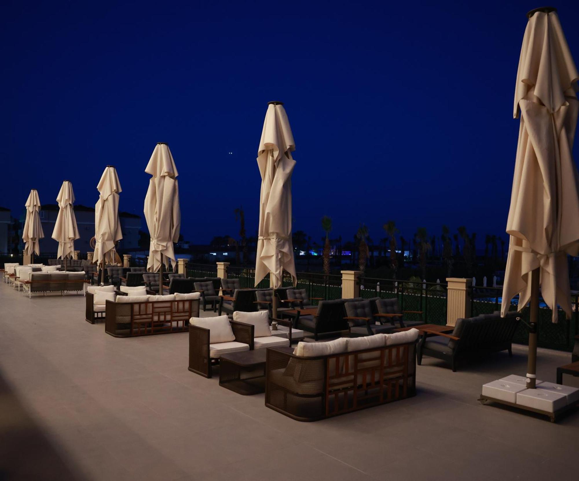 Serenity Queen Hotel Алания Экстерьер фото
