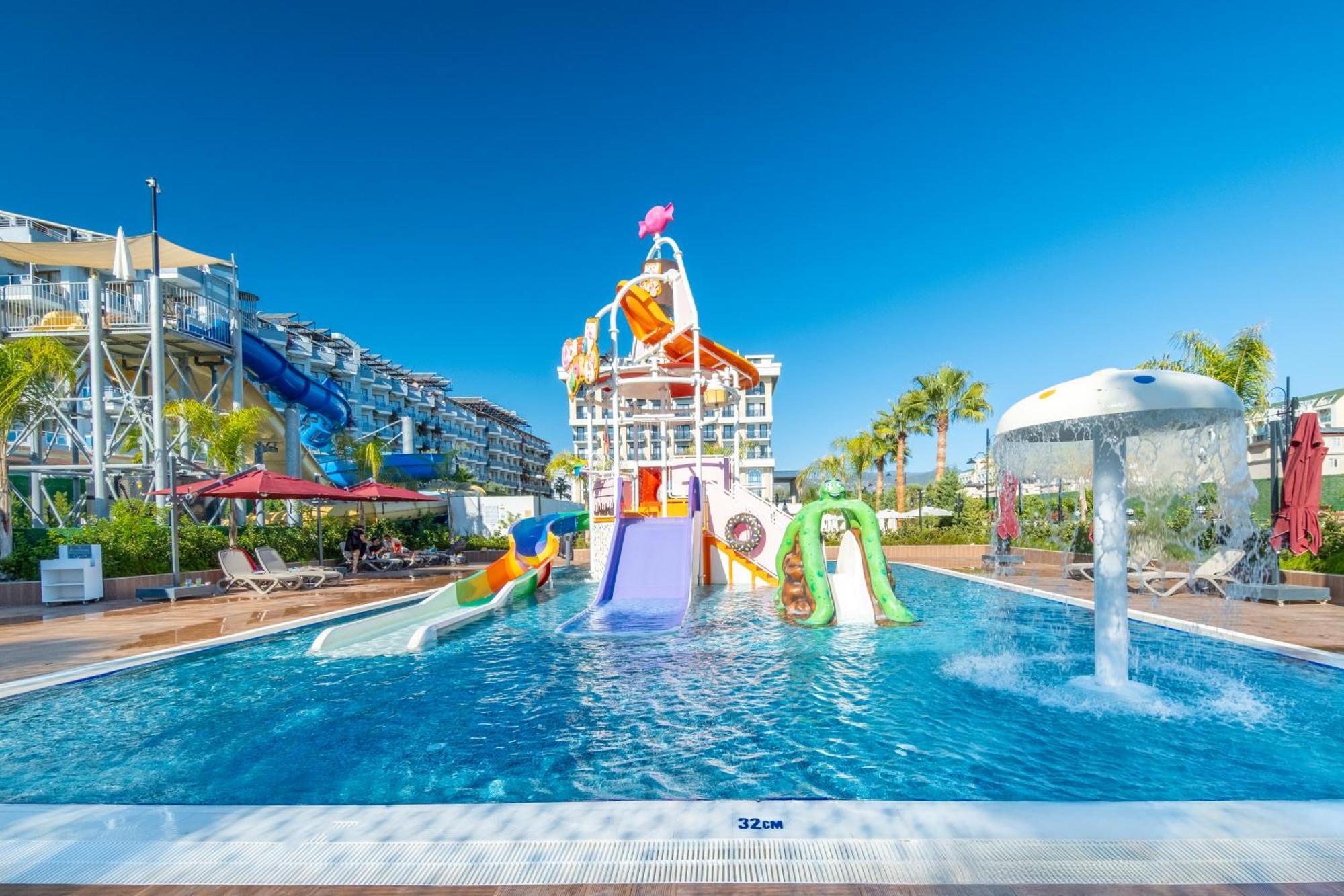 Serenity Queen Hotel Алания Экстерьер фото